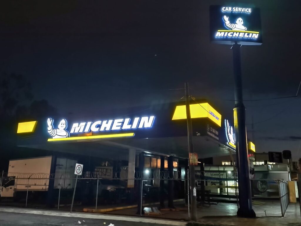 tipos de vallas publicitarias