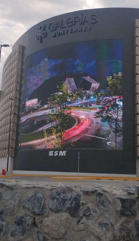 publicidad en fachadas de edificios