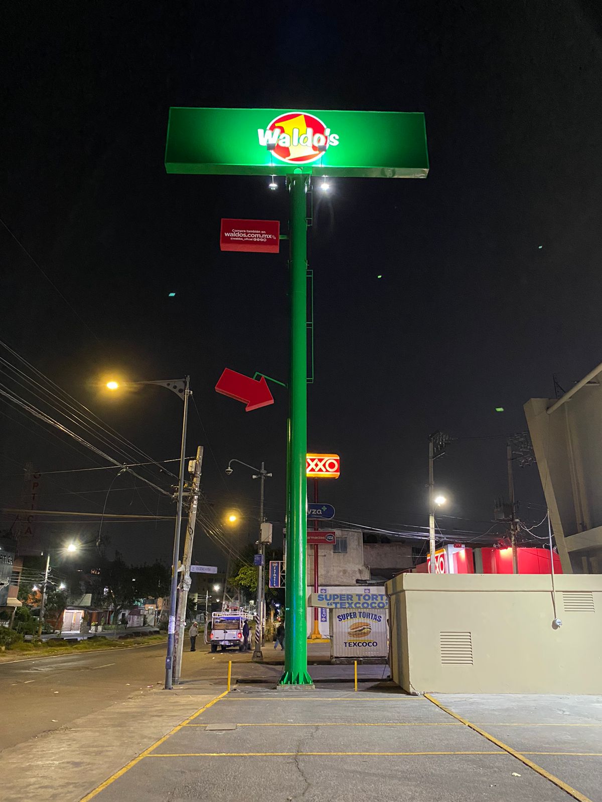 publicidad en fachadas de edificios