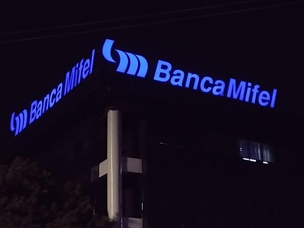 Señalética y cartelería en dependencias gubernamentales